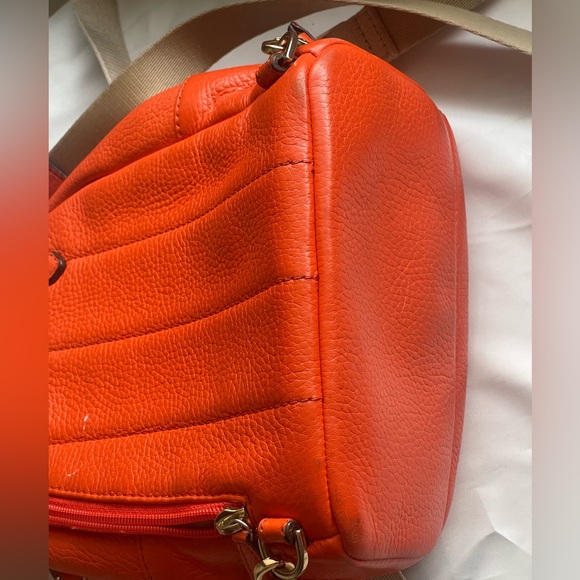 Micheal Kors, leather Slater backpack with tons of pockets. - Picture 12 of 15